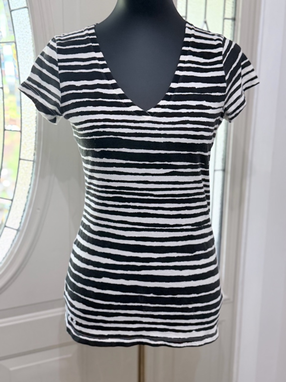 Converse Black White Striped V Neck Tee Short Sleeve Colorblock Top